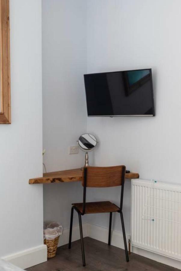 Beautiful Two Bed Mumbles Flat - With Parking Space 외부 사진